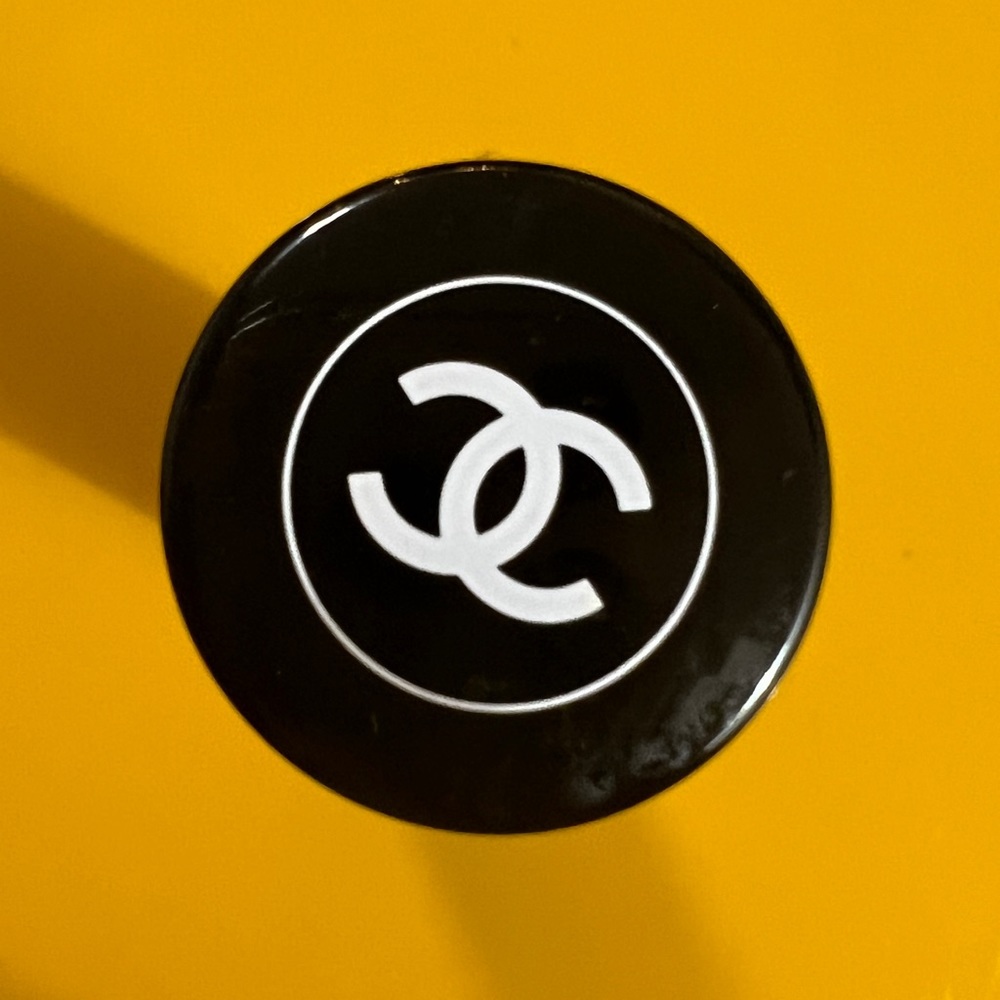 Chanel BAUME ESSENTIEL Multi-Use Glow Stick